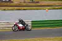 Vintage-motorcycle-club;eventdigitalimages;mallory-park;mallory-park-trackday-photographs;no-limits-trackdays;peter-wileman-photography;trackday-digital-images;trackday-photos;vmcc-festival-1000-bikes-photographs